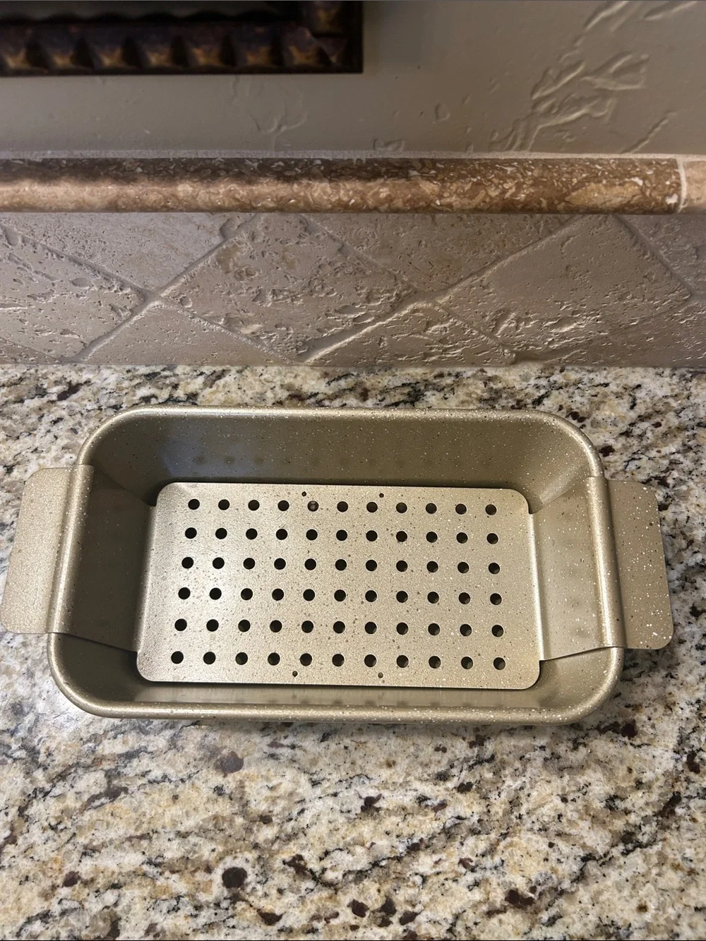 Gold Nonstick Roasting Pan with Steam-Drain Rack( Meatloaf Pan)